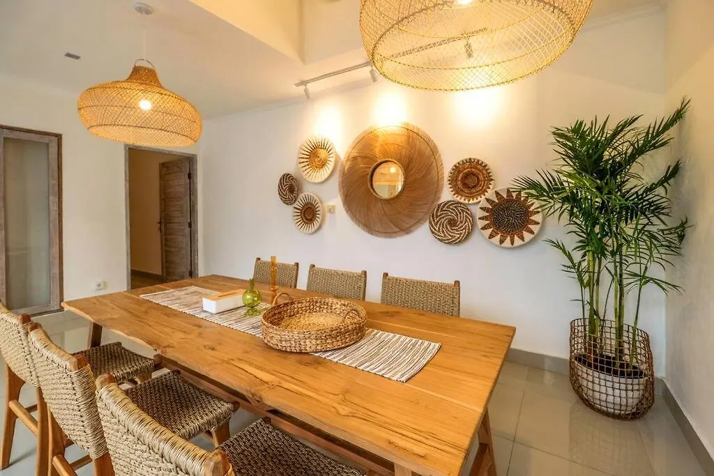 Casa De Beji Seminyak Villa