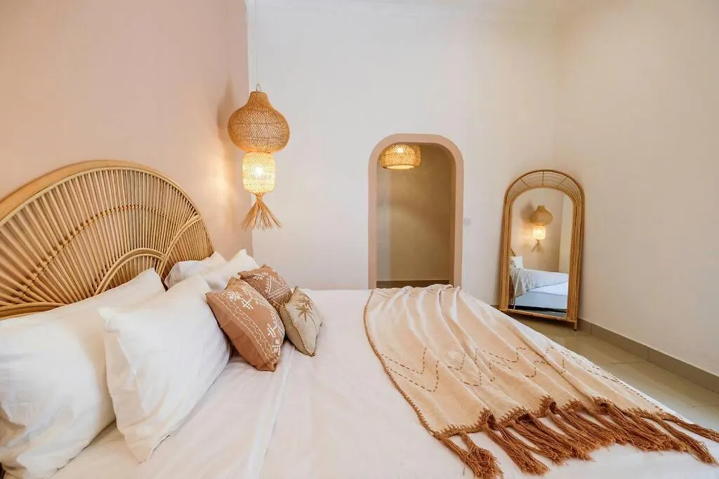 Casa De Beji Seminyak Villa